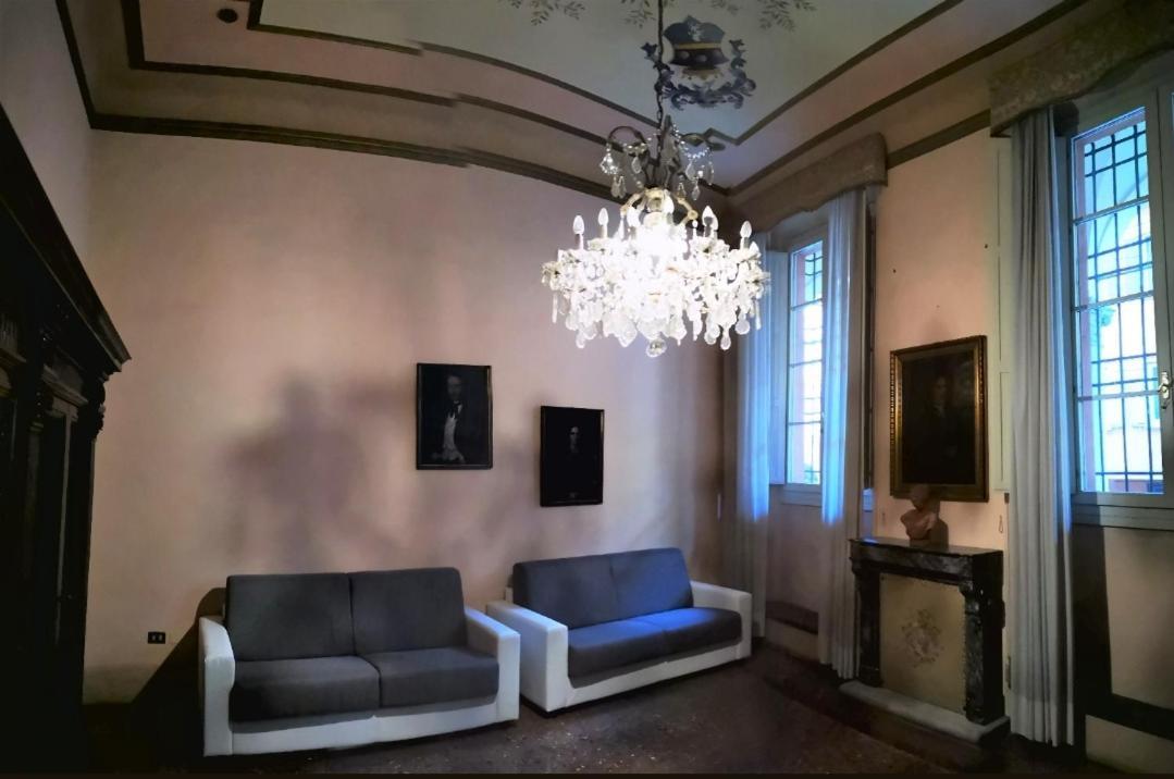 Palazzo Bargellini Panzacchi Apartments โบโลญญา ห้อง รูปภาพ