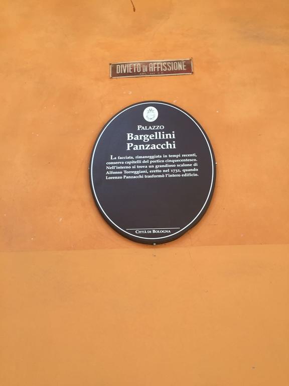 Palazzo Bargellini Panzacchi Apartments โบโลญญา ภายนอก รูปภาพ