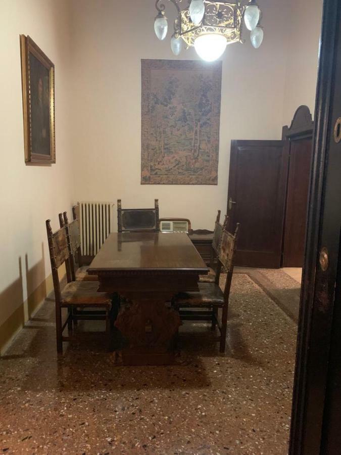 Palazzo Bargellini Panzacchi Apartments โบโลญญา ภายนอก รูปภาพ