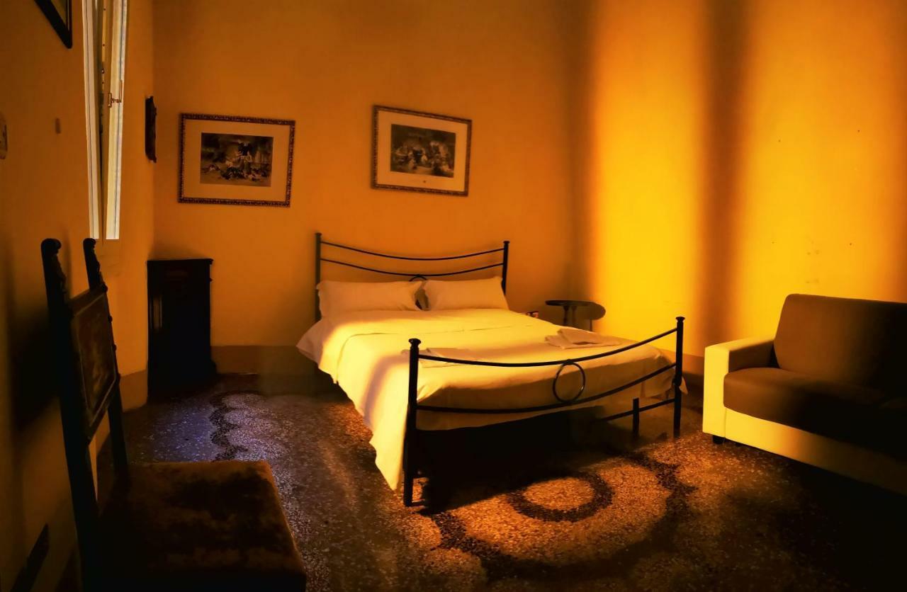 Palazzo Bargellini Panzacchi Apartments โบโลญญา ภายนอก รูปภาพ